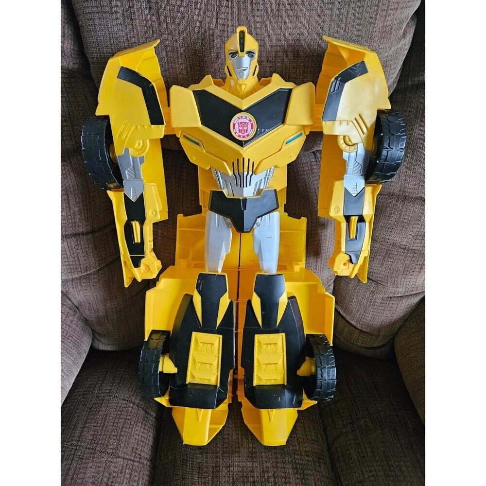 Hasbro 2014 Transformers Bumblebee Talking Action‎ Figure Toy Car